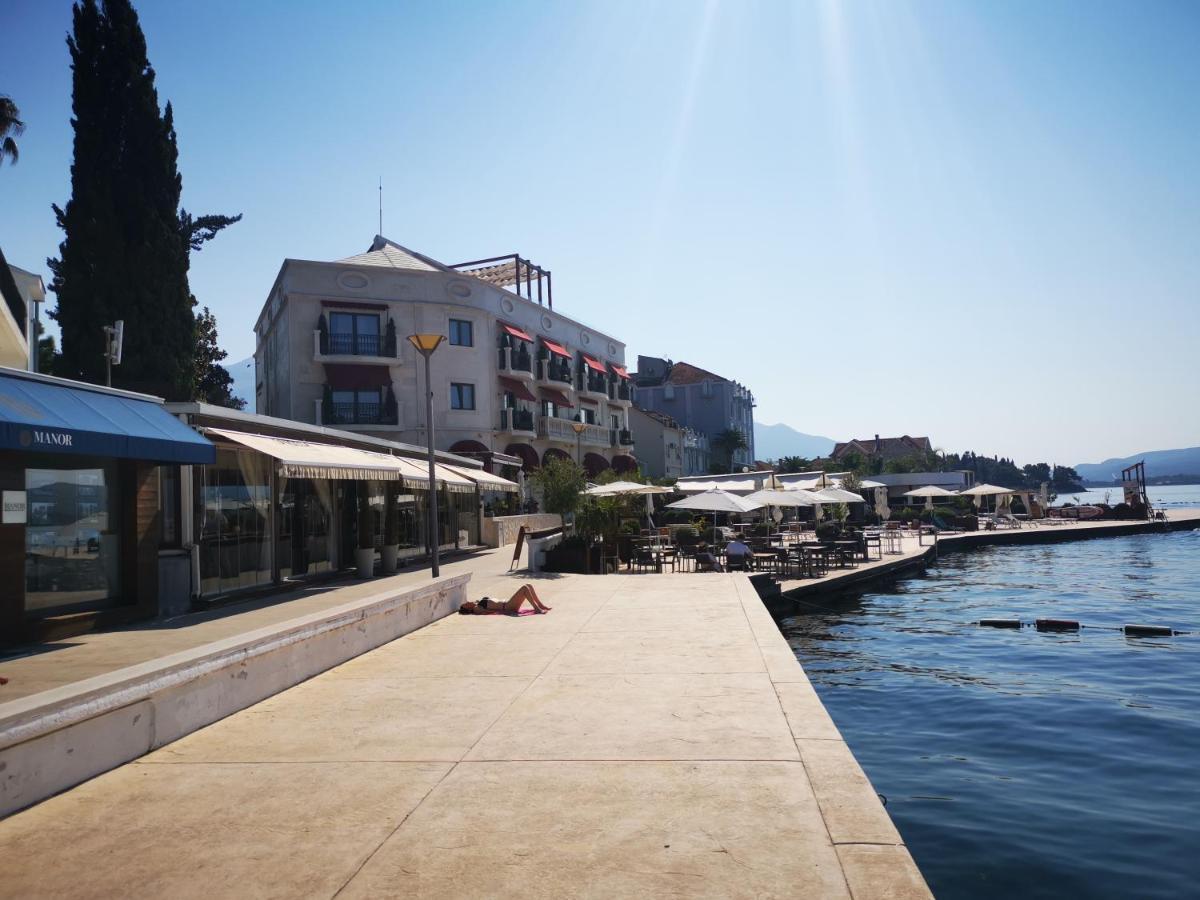 Seafront Apartments Tivat Buitenkant foto