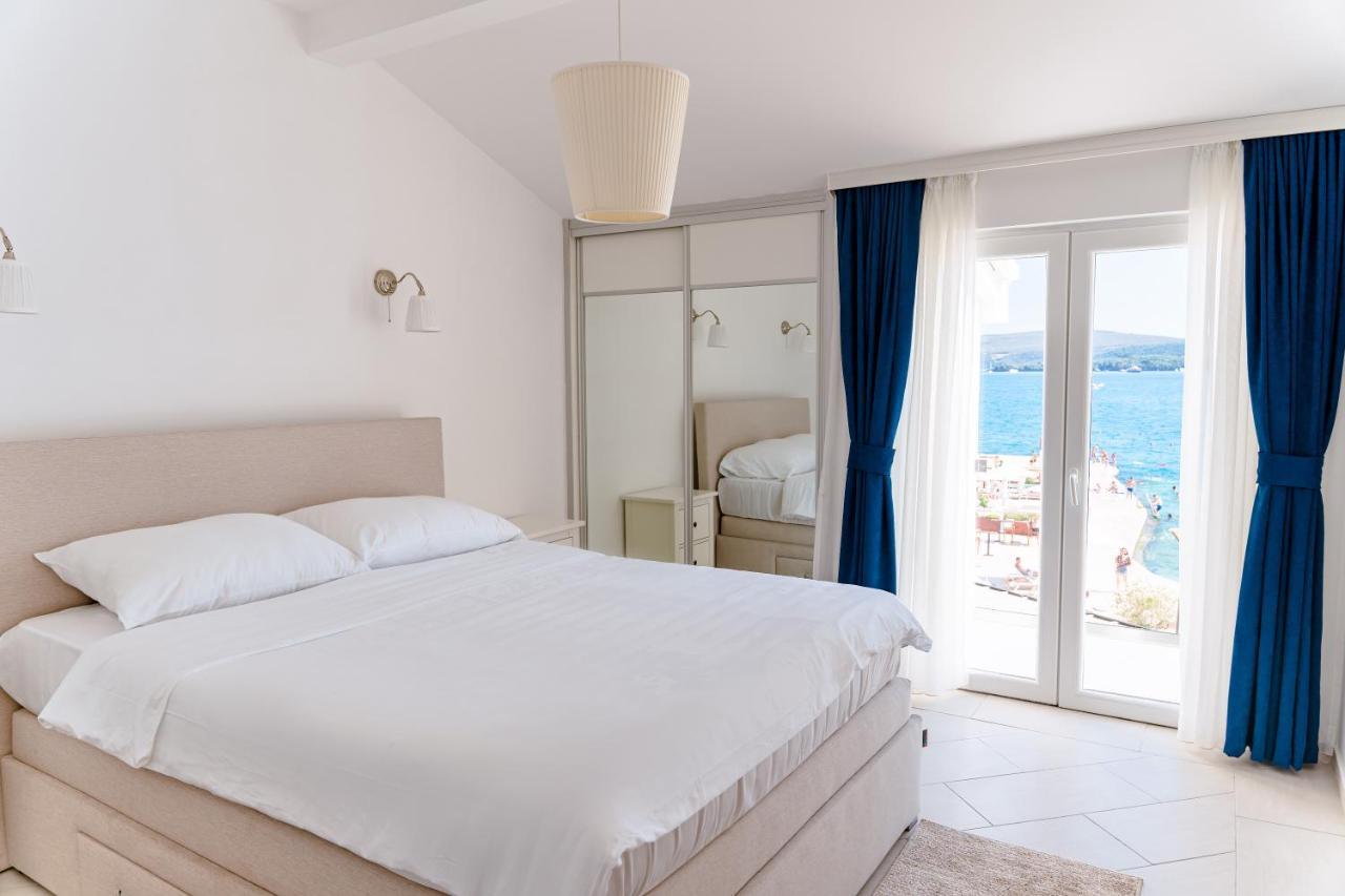 Seafront Apartments Tivat Buitenkant foto