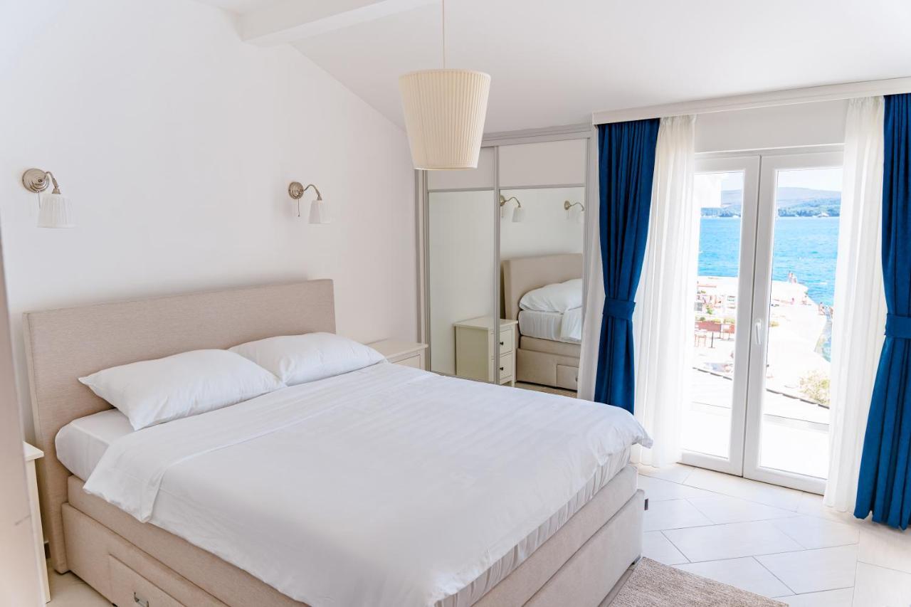 Seafront Apartments Tivat Buitenkant foto